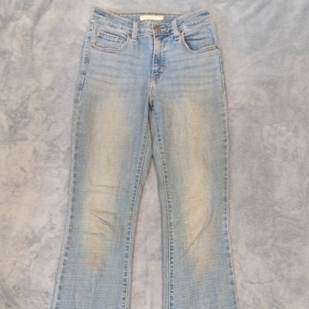Levi jeans